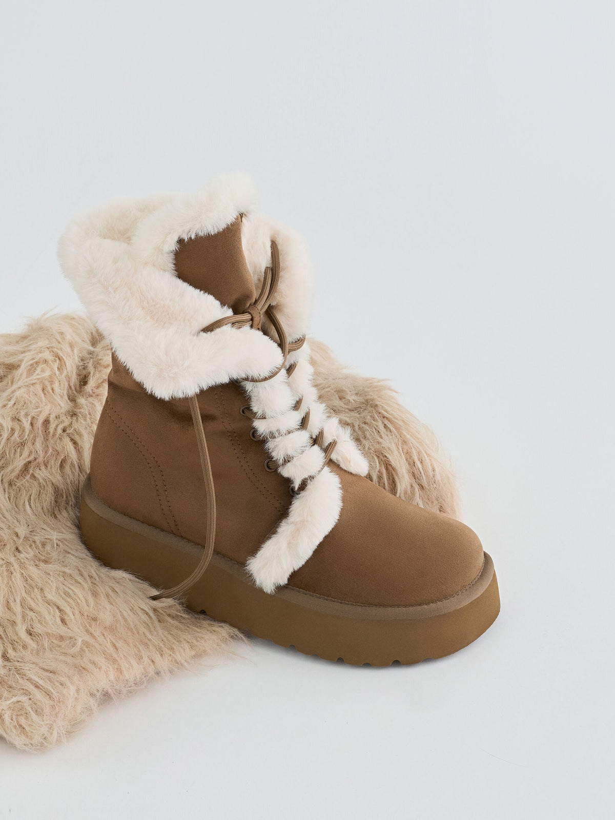 CHARLES & KEITH Top Pick | Faux Suede & Faux Fur Flatform Boots - Brown