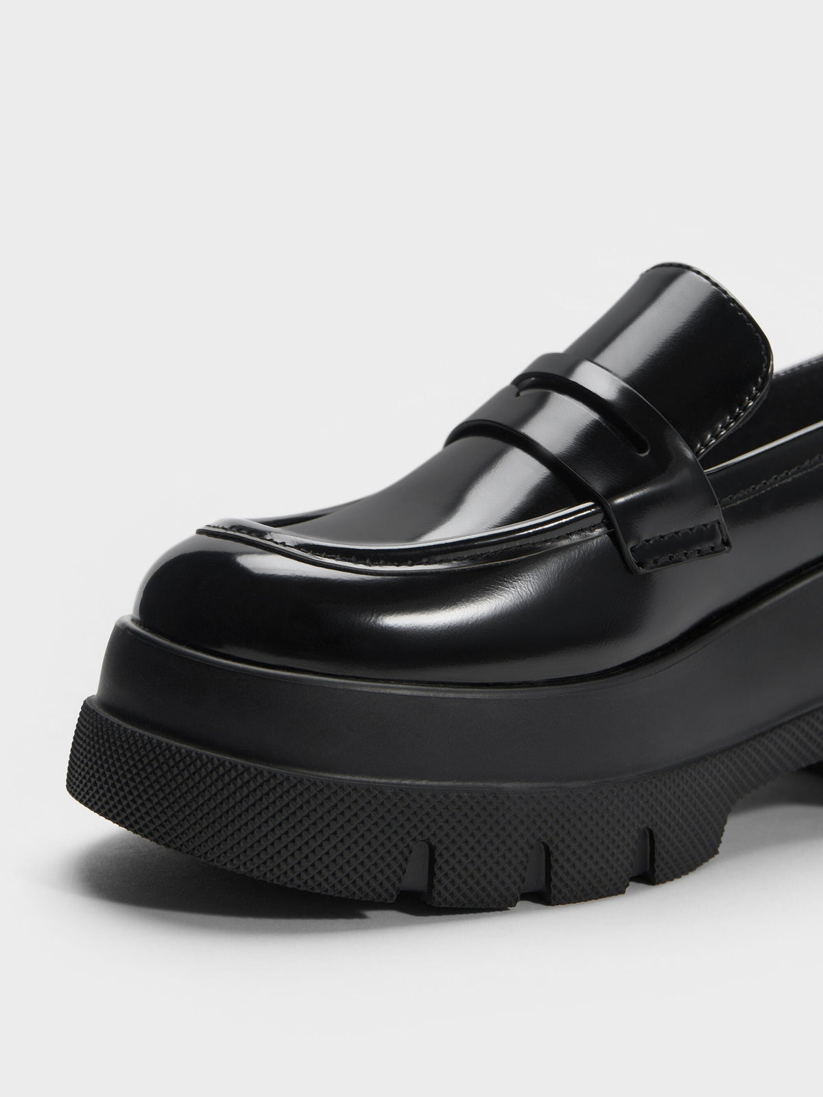 CHARLES & KEITH Latest | Leoi Platform Penny Loafers - Black Box