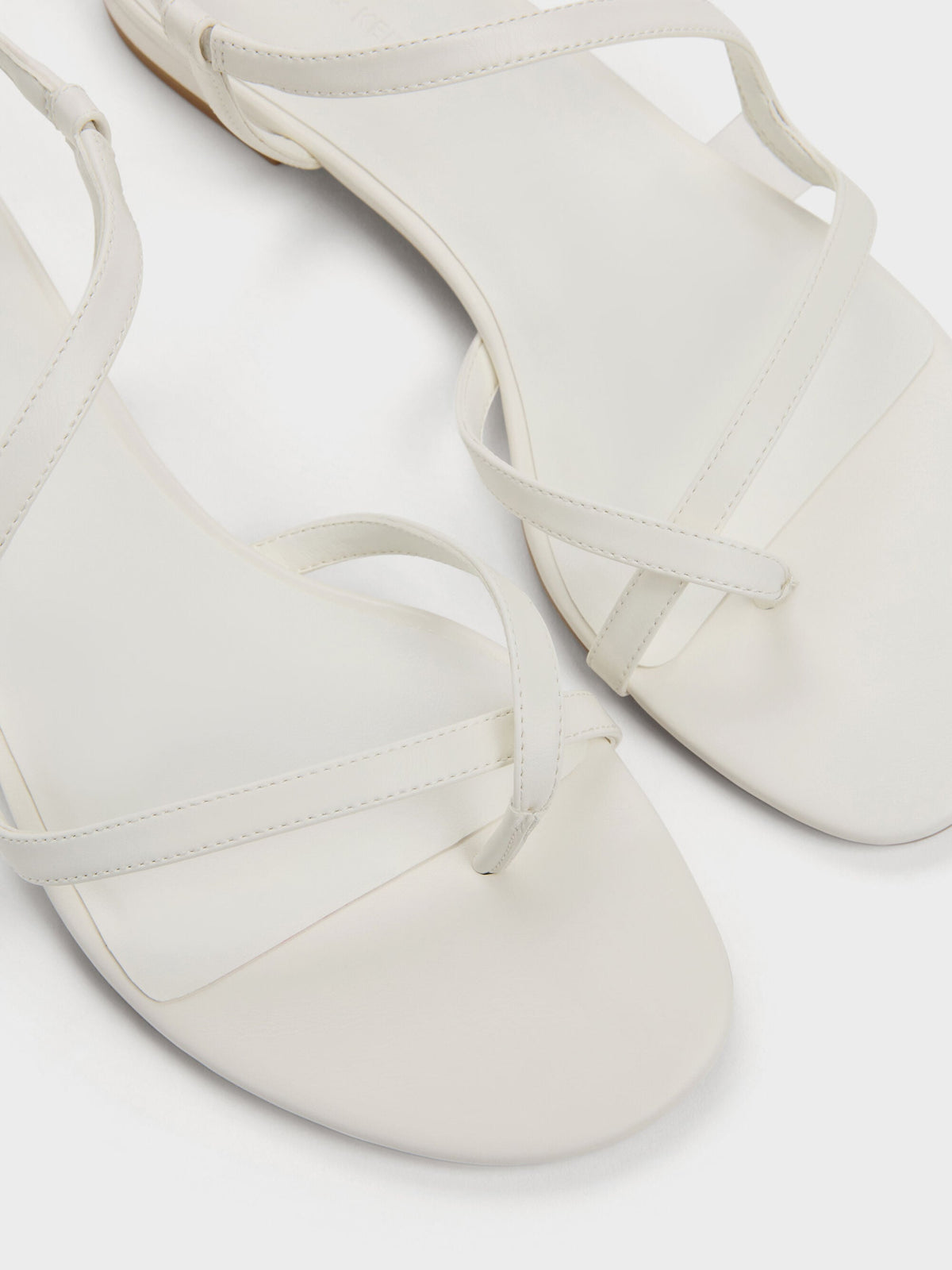 CHARLES & KEITH Hot Sale | Arden Wavy Toe-Ring Sandals - Chalk