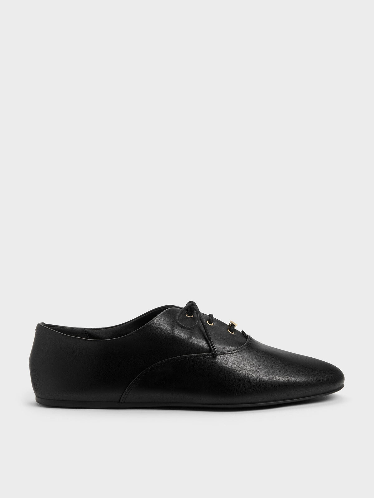 CHARLES & KEITH Value | Pippa Leather Derby Flats - Black