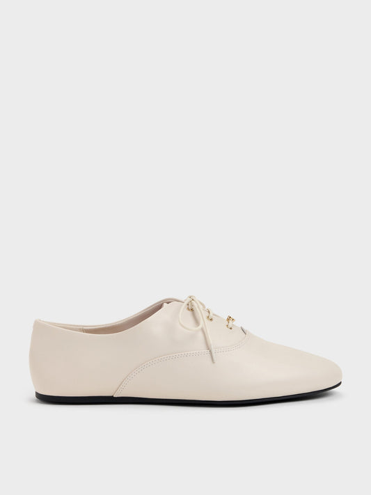 CHARLES & KEITH Trending | Pippa Leather Derby Flats - Chalk