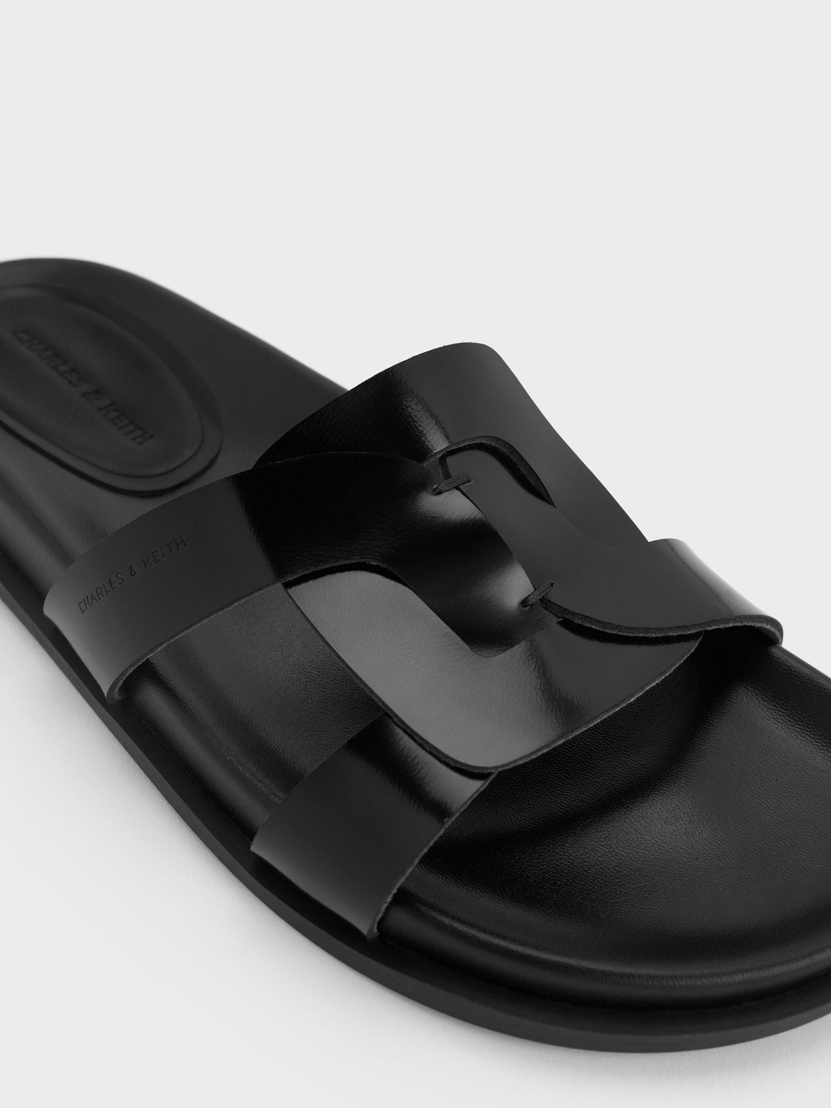 CHARLES & KEITH Classic | Fannie Interwoven Slide Sandals - Black Box