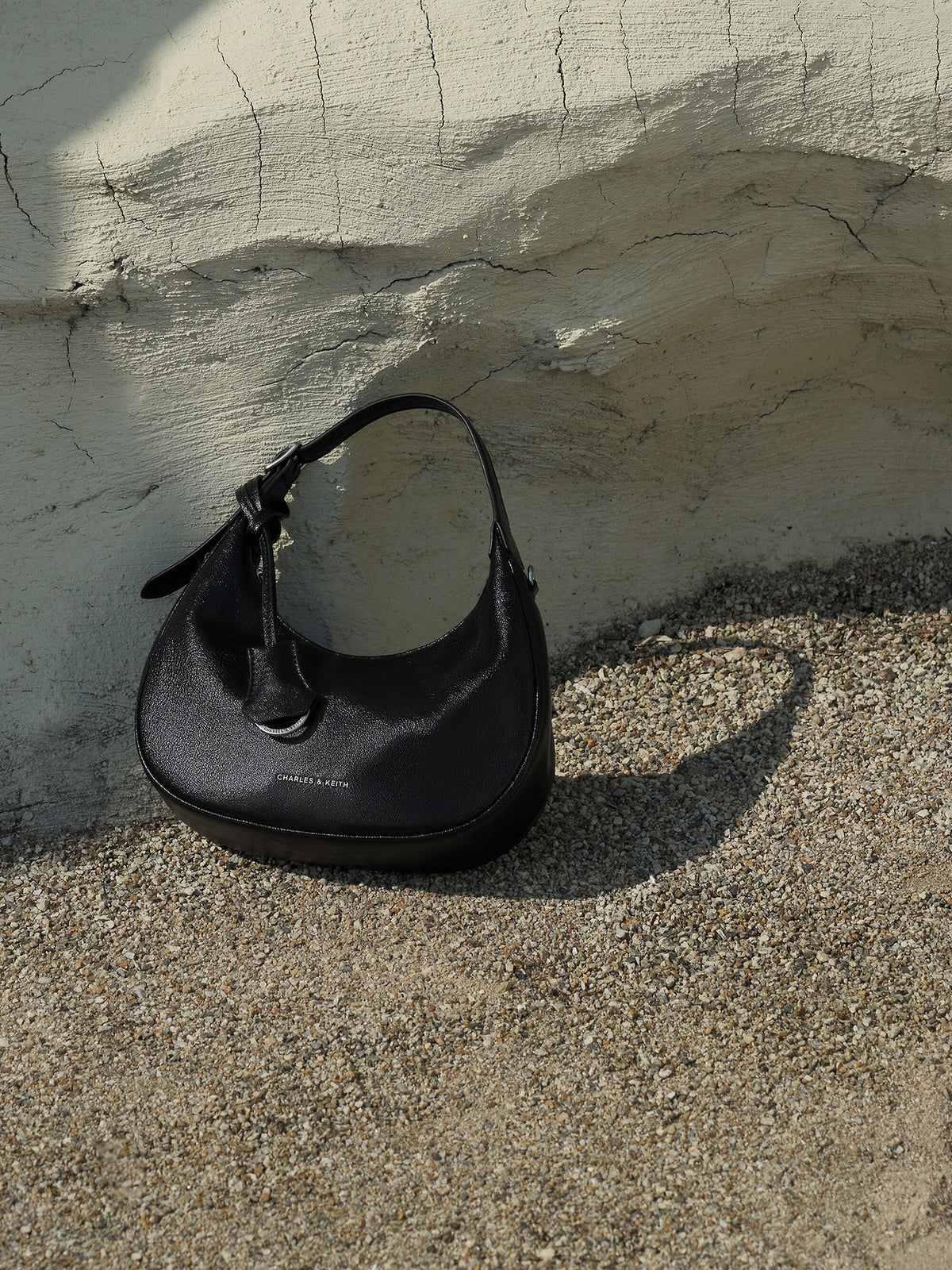 CHARLES & KEITH Best Price | Vega Hobo Bag - Noir