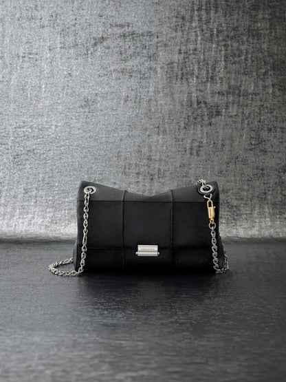 CHARLES & KEITH Smart Buy | Delfina Quilted Chain-Strap Shoulder Bag - Black