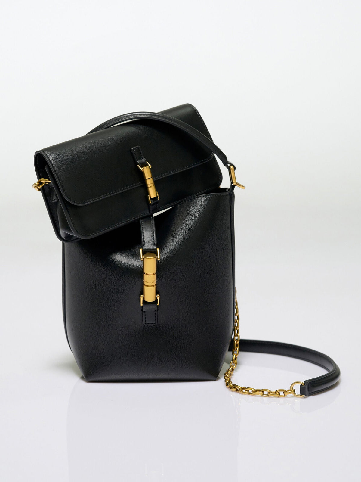 CHARLES & KEITH Popular | Cesia Wallet On Chain - Black