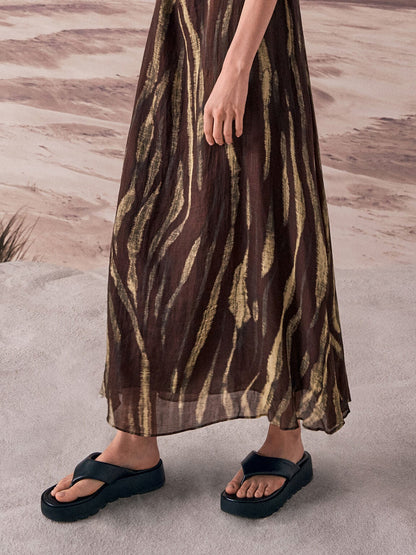 CHARLES & KEITH Top Pick | V-Strap Flatform Thong Sandals - Black