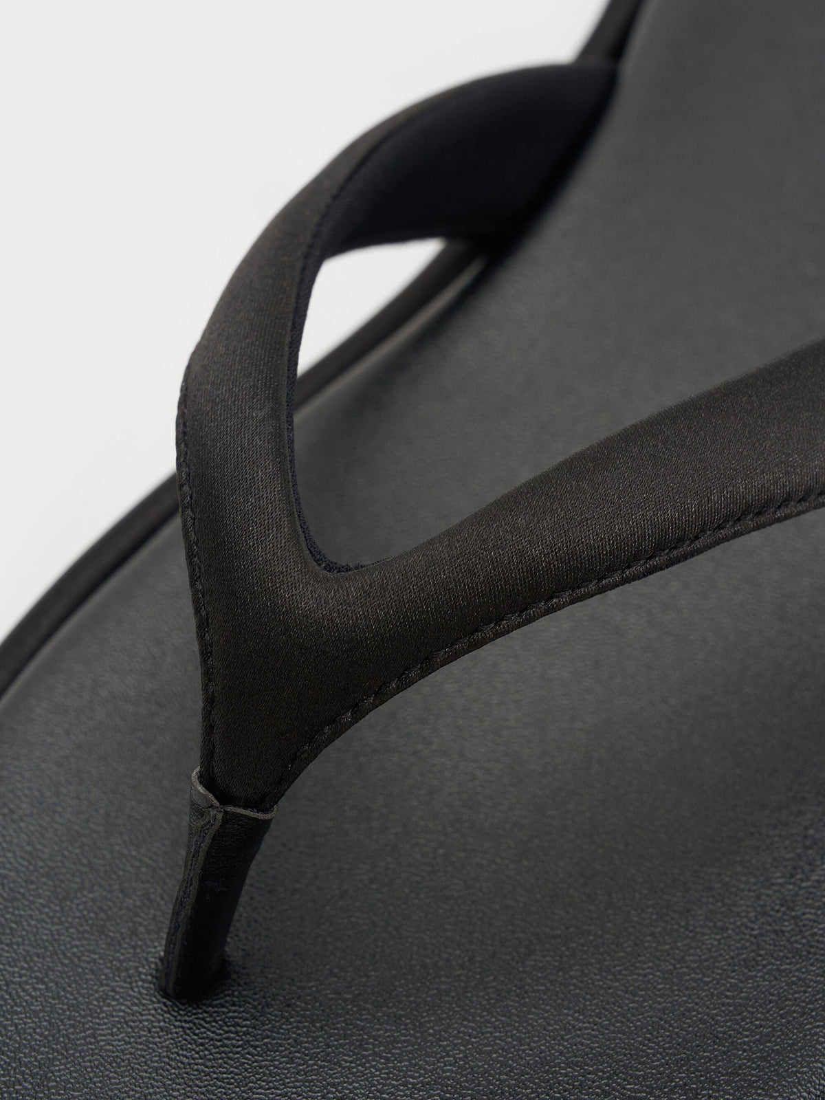 CHARLES & KEITH Recommended | Satin Thong Flatform Sandals - Black Textured
