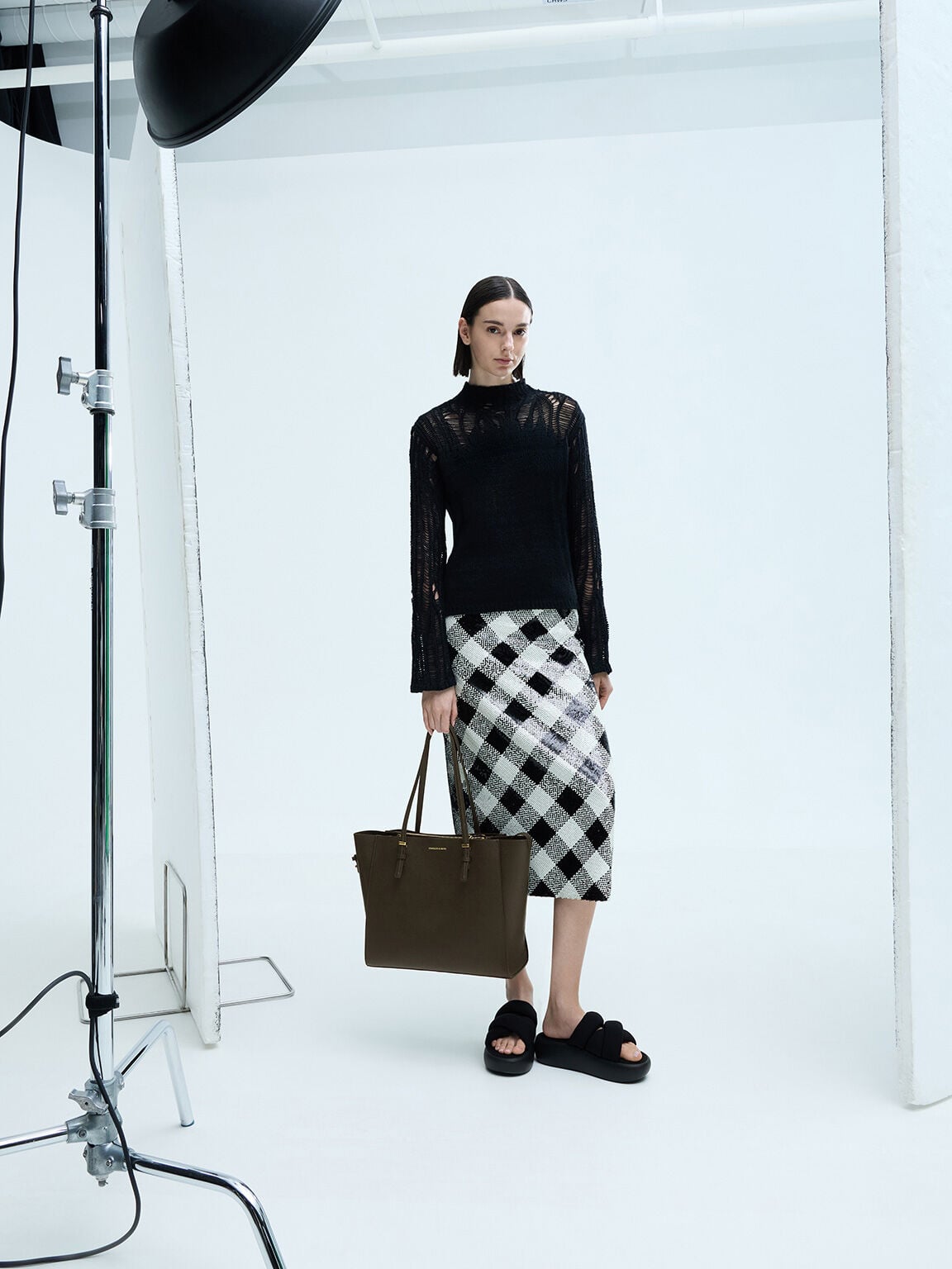 CHARLES & KEITH Value | Sansa Tote Bag - Dark Moss