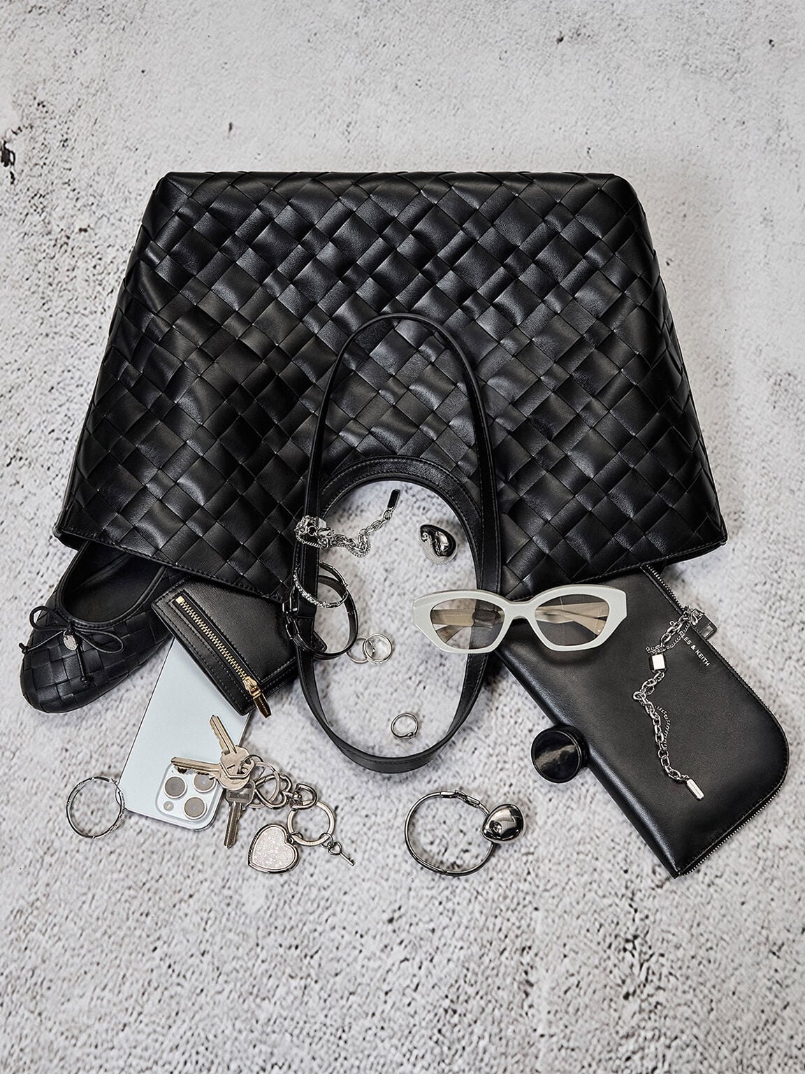 CHARLES & KEITH Trending | Ivette Woven Tote Bag - Noir