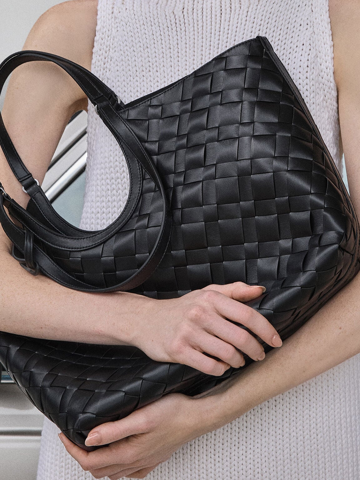 CHARLES & KEITH Trending | Ivette Woven Tote Bag - Noir
