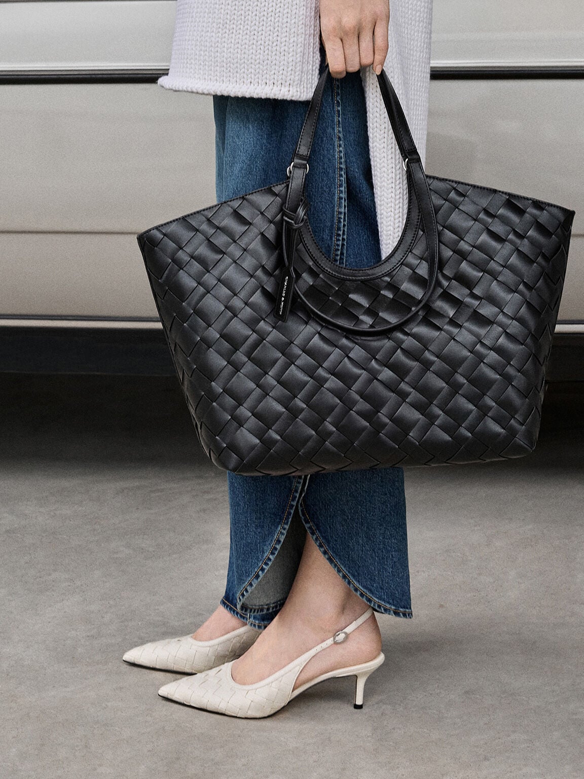 CHARLES & KEITH Trending | Ivette Woven Tote Bag - Noir