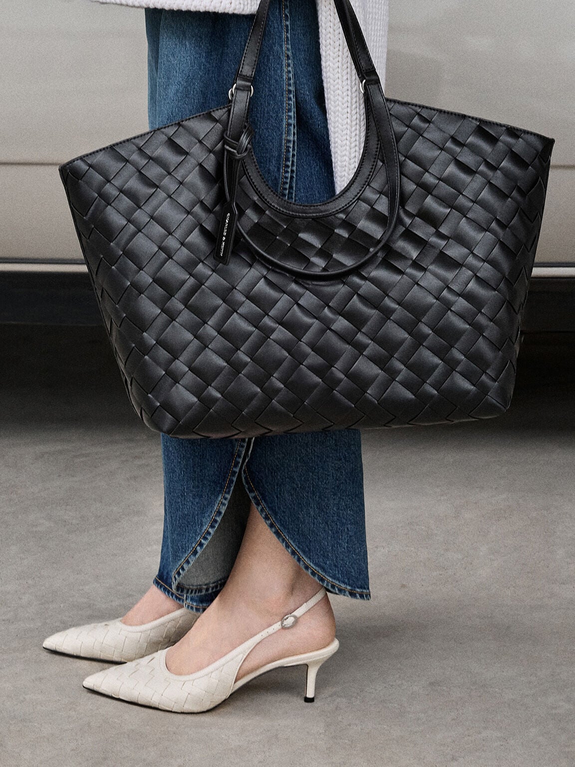 CHARLES & KEITH Trending | Ivette Woven Tote Bag - Noir