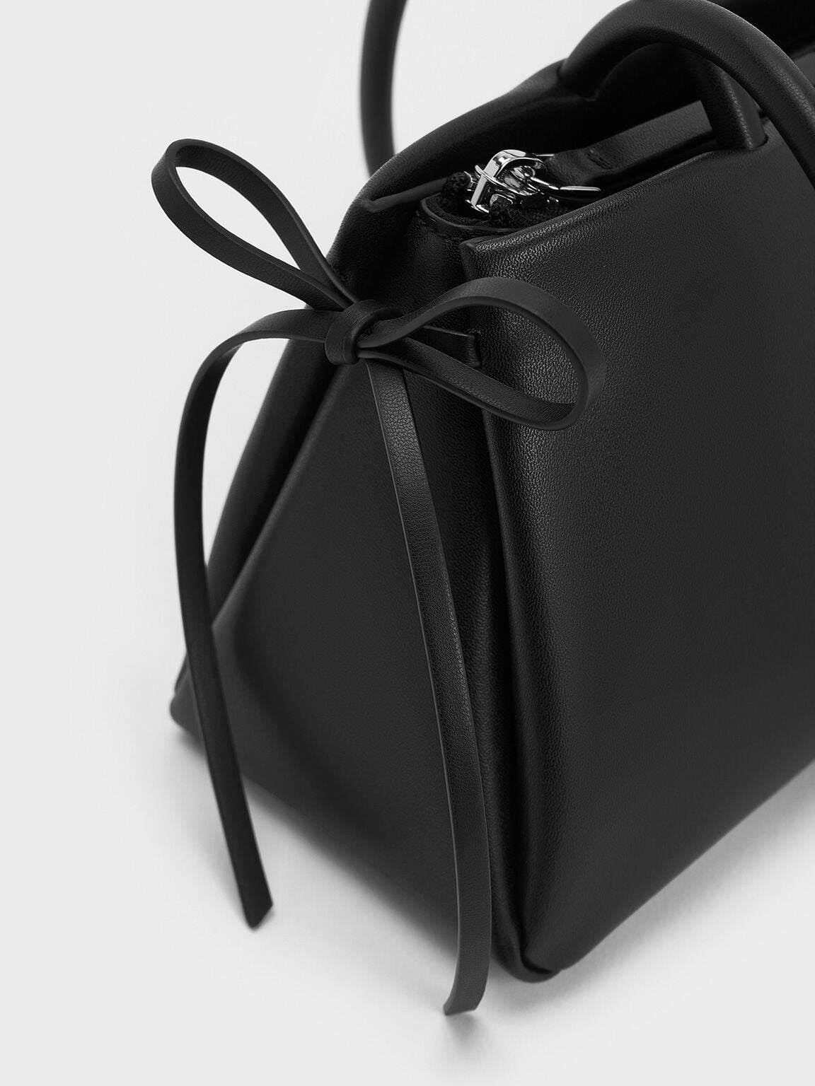 CHARLES & KEITH Exclusive | Hazel Bow Shoulder Bag - Noir