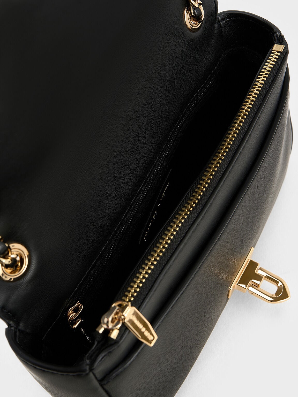 CHARLES & KEITH Smart Buy | Arwen Diamond-Quilt Shoulder Bag - Black