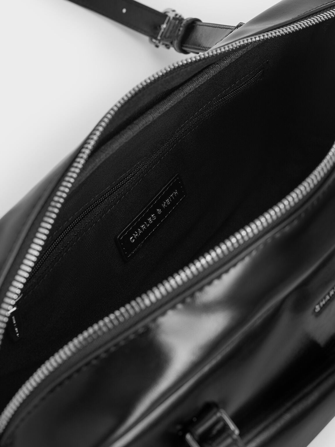 CHARLES & KEITH Trusted | Rachel Multi-Pocket Shoulder Bag - Noir