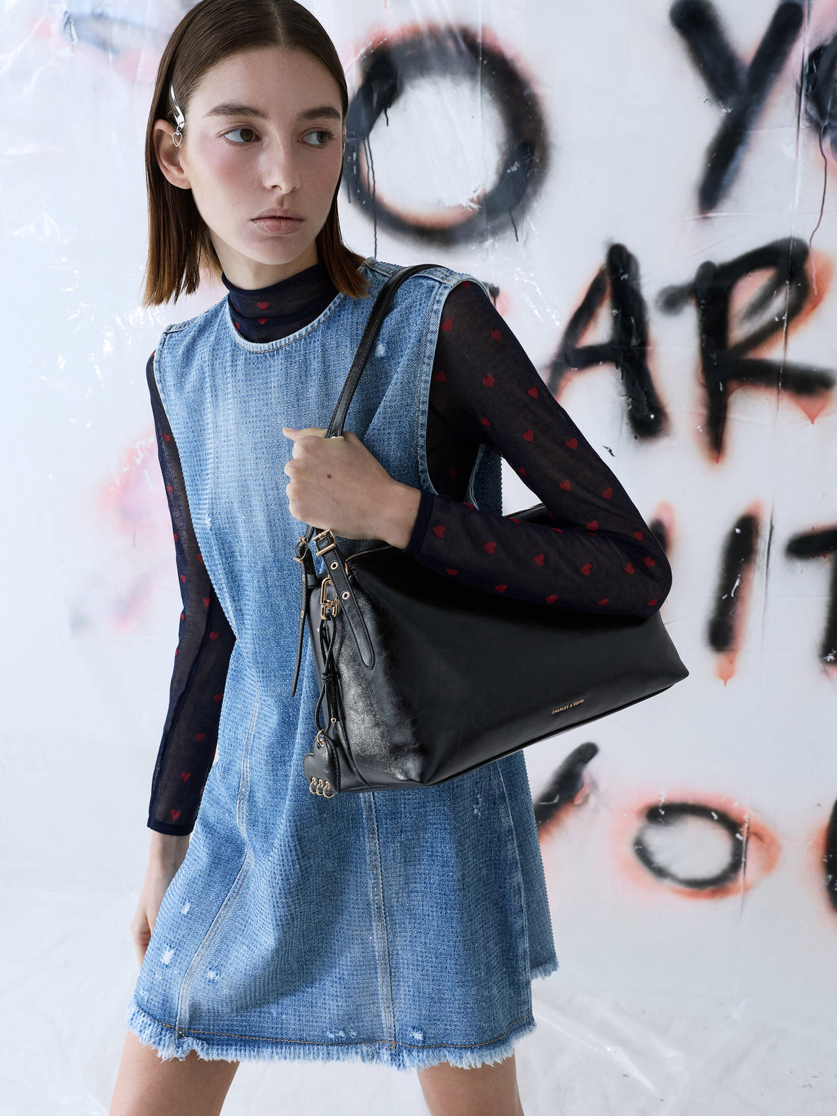 CHARLES & KEITH Exclusive | Rey Slouchy Shoulder Bag - Black