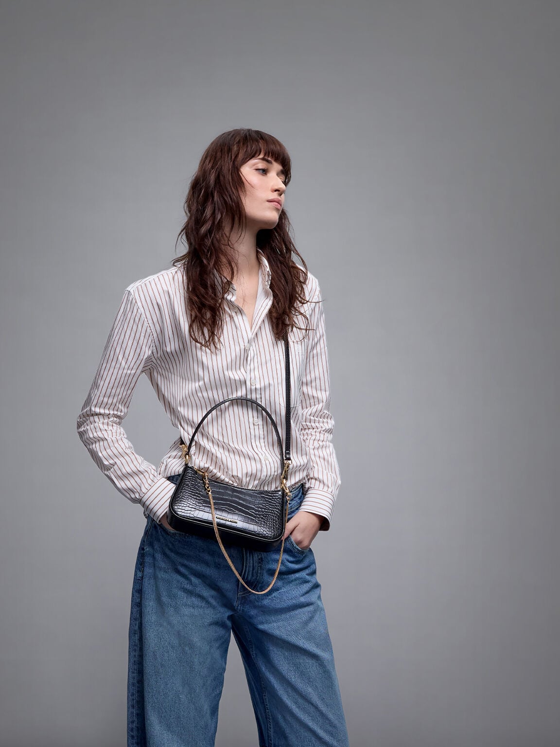 CHARLES & KEITH Signature | Elspeth Croc-Effect Chain-Link Shoulder Bag - Black Croco