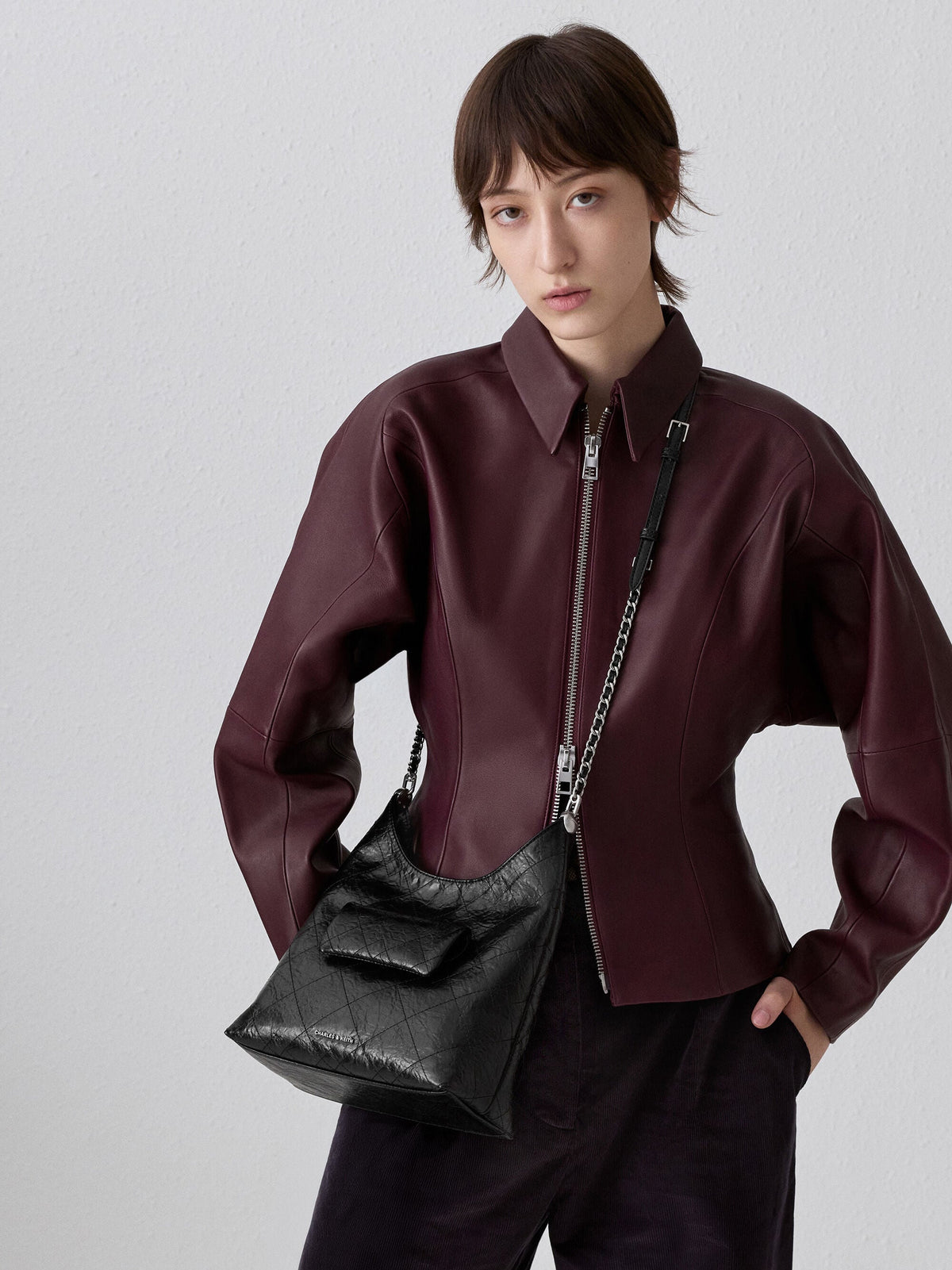 CHARLES & KEITH Trusted | Duo Quilted Front-Pocket Chain Hobo Bag - Noir