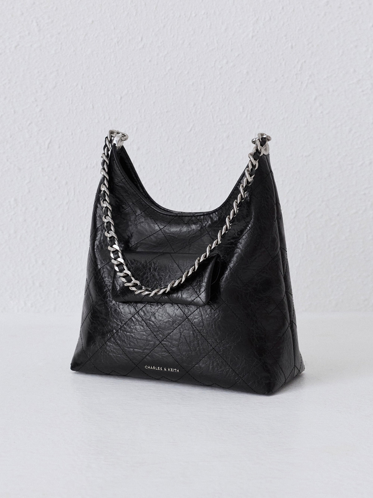 CHARLES & KEITH Trusted | Duo Quilted Front-Pocket Chain Hobo Bag - Noir