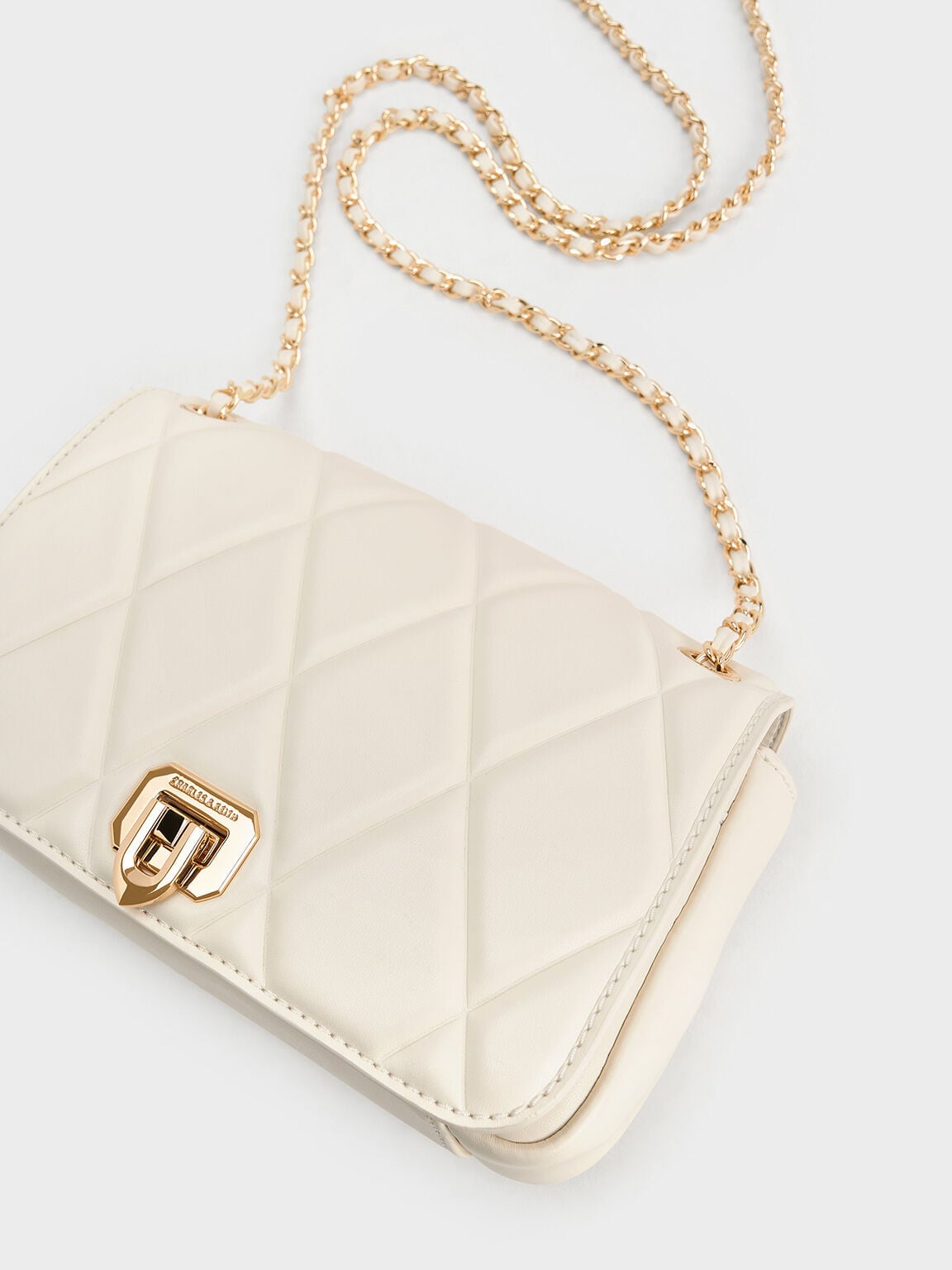 CHARLES & KEITH Essential | Arwen Diamond-Quilt Shoulder Bag - Cream