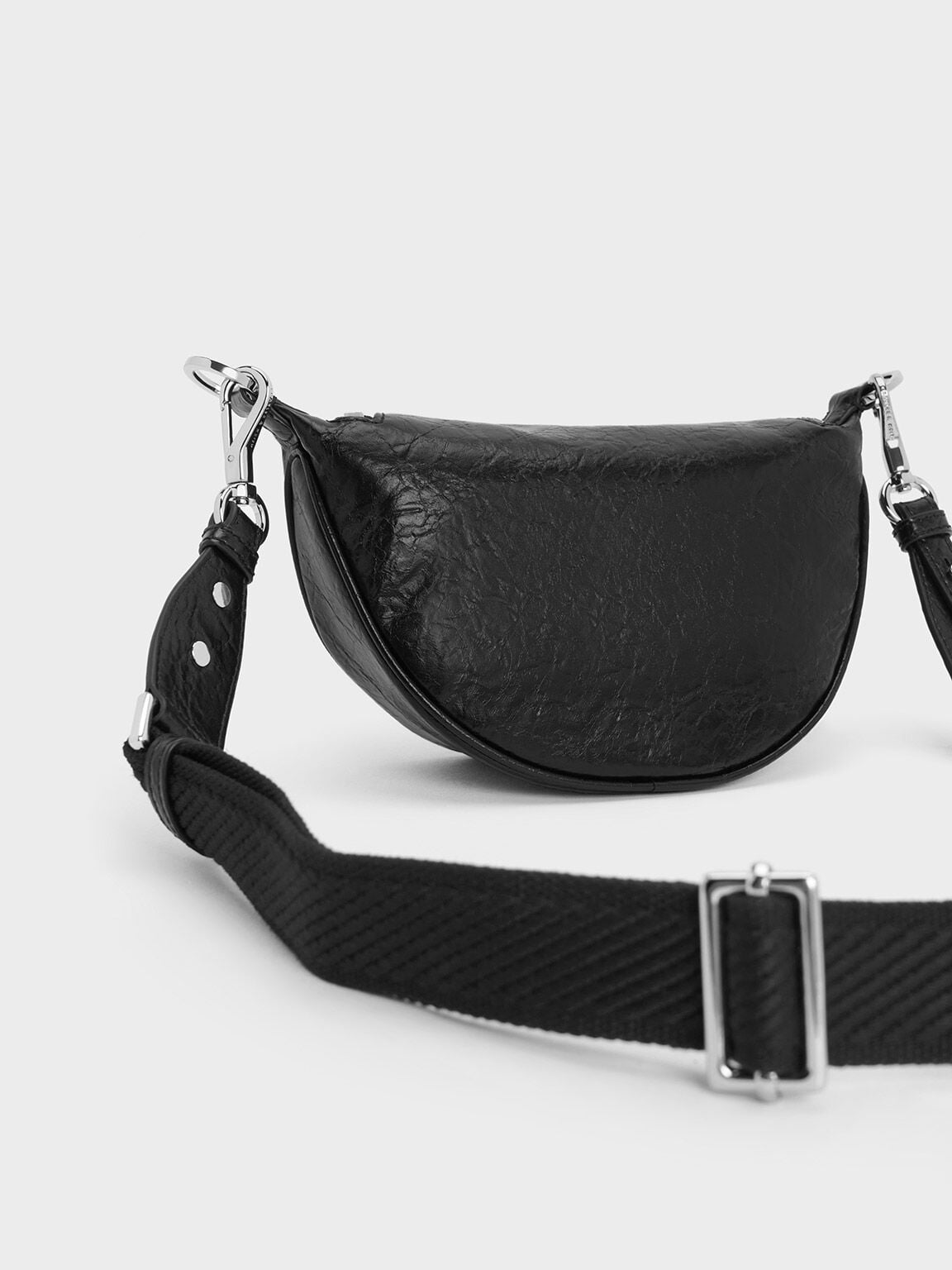 CHARLES & KEITH Trending | Philomena Half-Moon Crossbody Bag - Noir