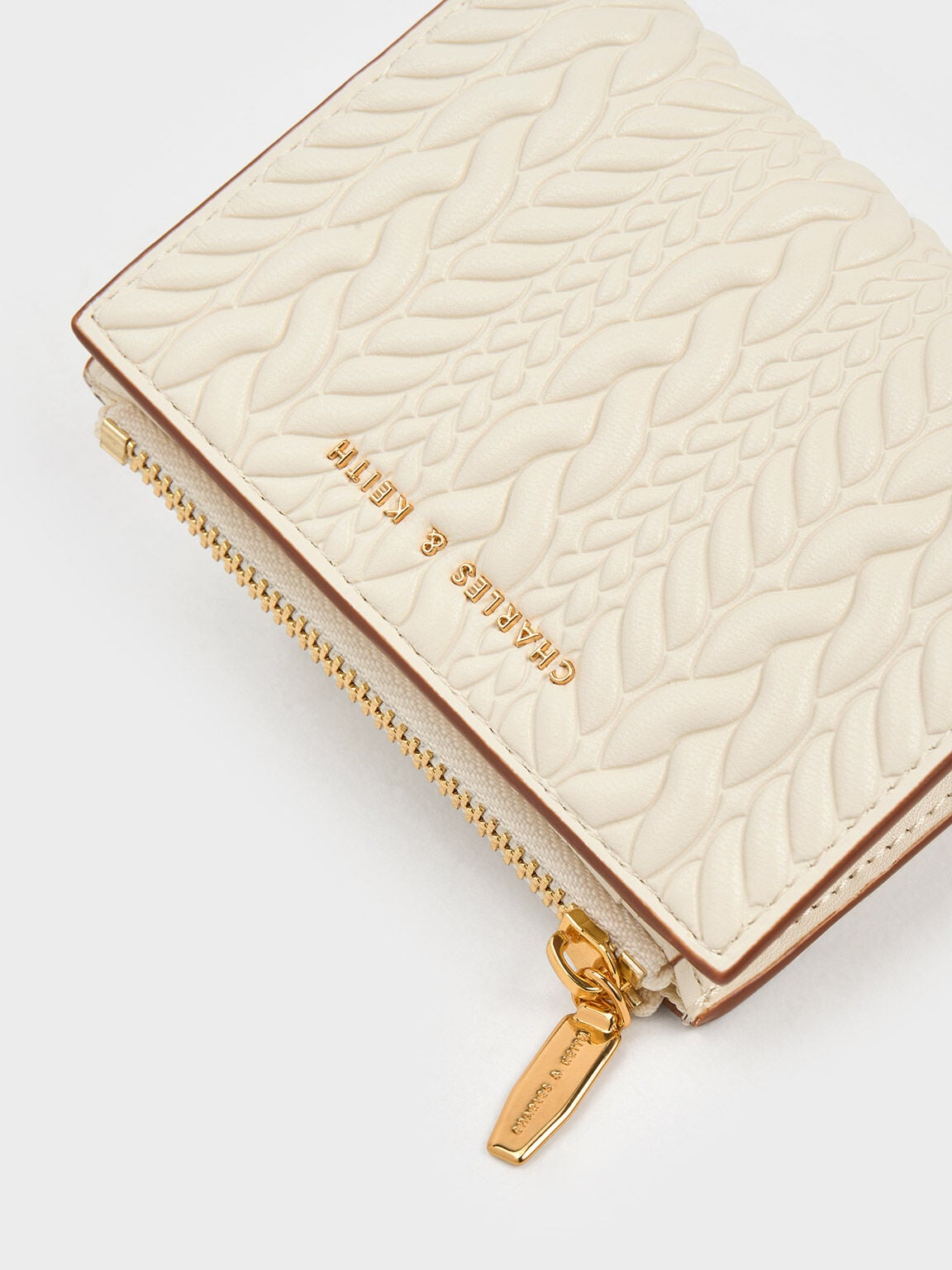 CHARLES & KEITH Everyday | Apolline Textured Top-Zip Wallet - Cream