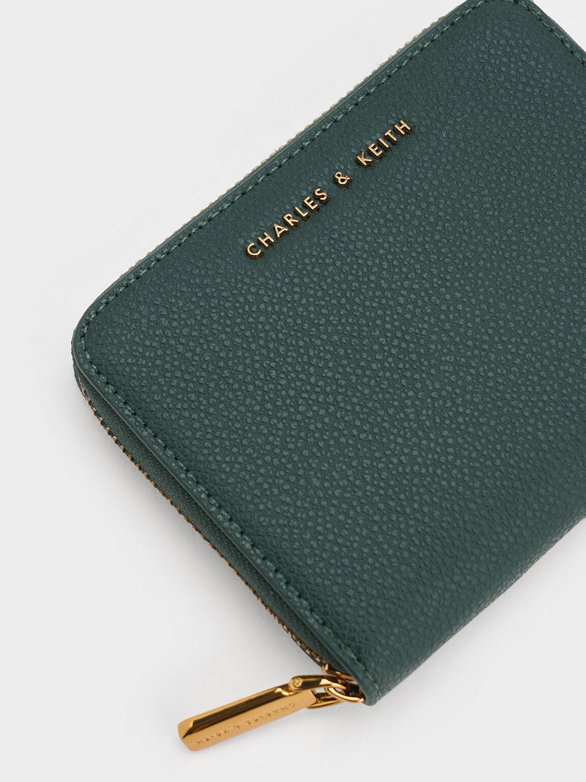 CHARLES & KEITH Signature | Basic Square Wallet - Green