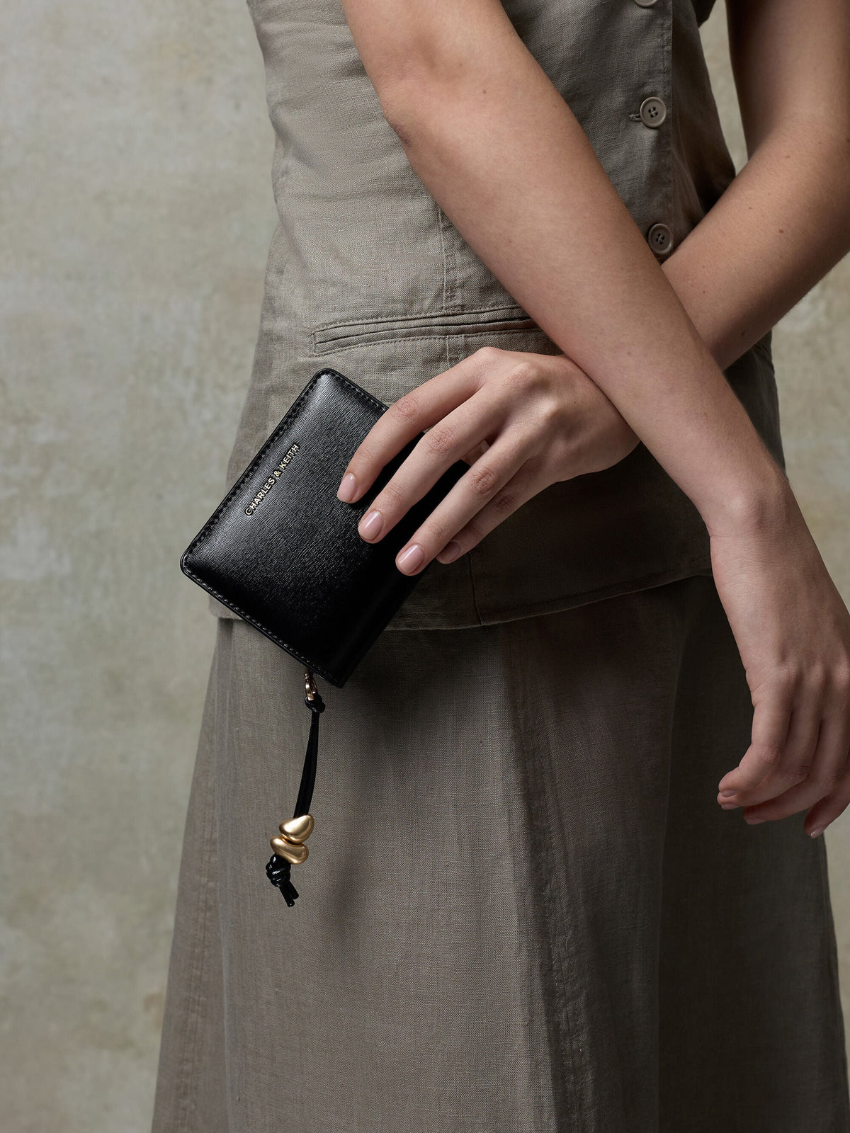 CHARLES & KEITH Featured | Augustine Zip-Around Small Wallet - Black