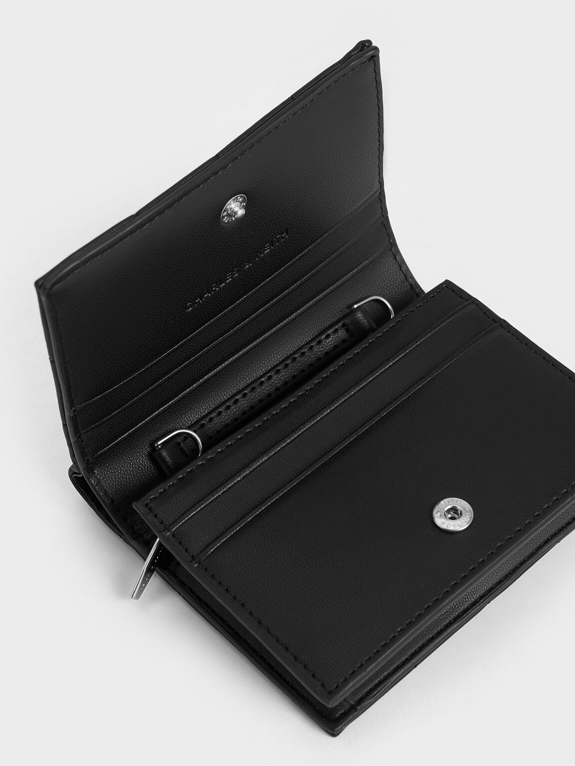 CHARLES & KEITH Everyday | Cassia Quilted Wallet On Chain - Noir
