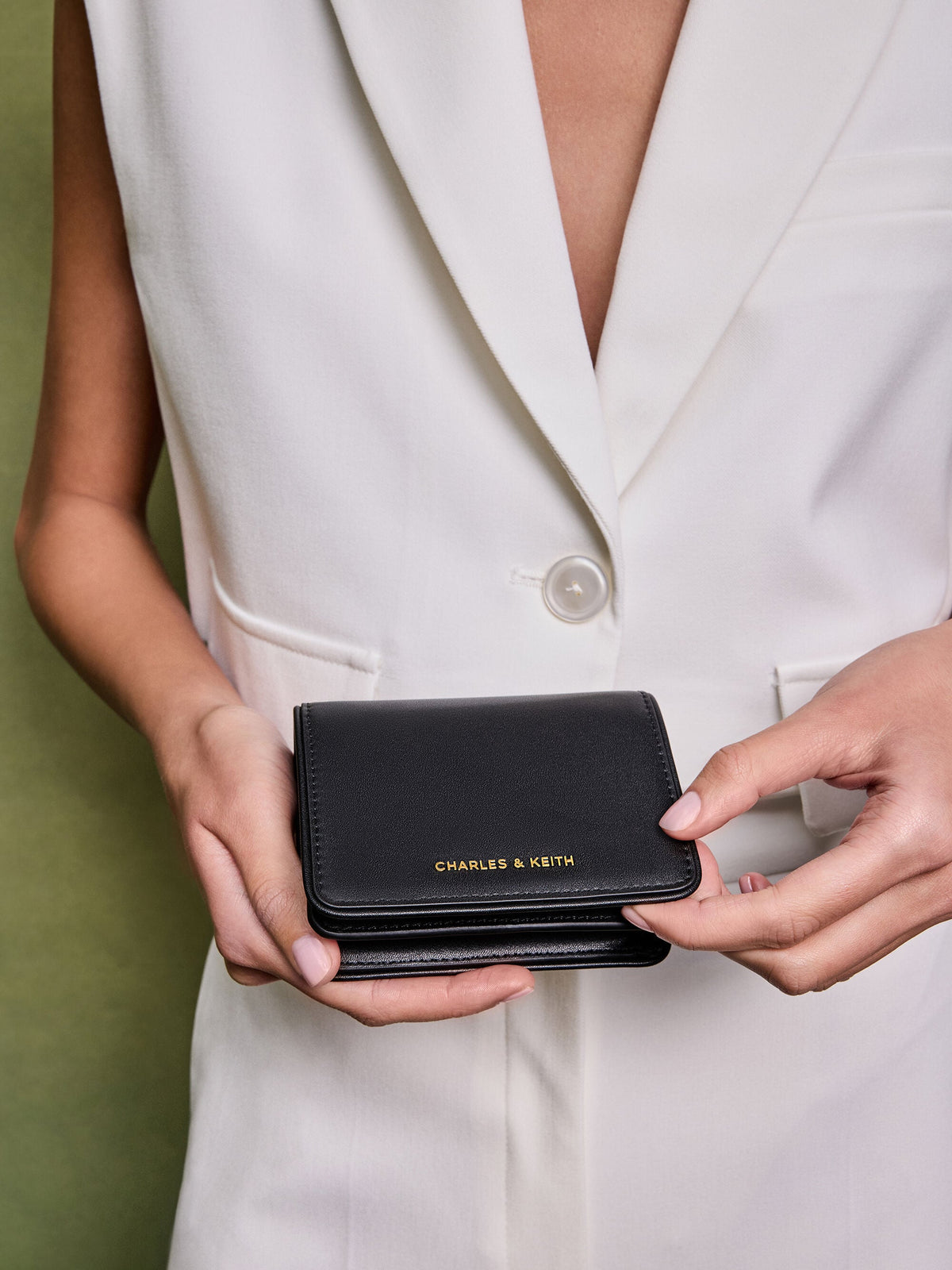 CHARLES & KEITH Signature | Lyla Knotted-Strap Wallet - Black