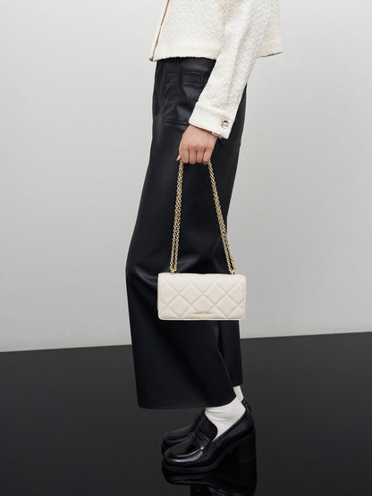 CHARLES & KEITH Trending | Paffuto Quilted Wallet On Chain - Cream