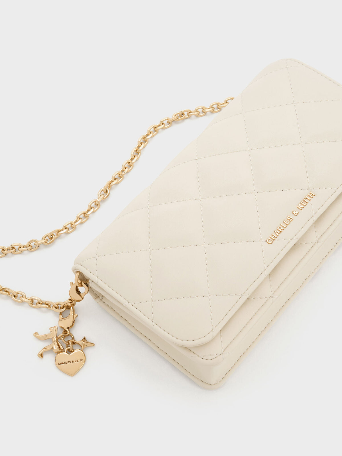 CHARLES & KEITH Trusted | Arrietty Quilted Wallet On Chain - Cream