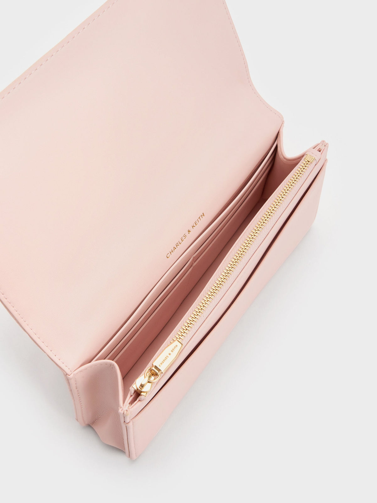 CHARLES & KEITH Sale | Paffuto Quilted Wallet On Chain - Soft Pink