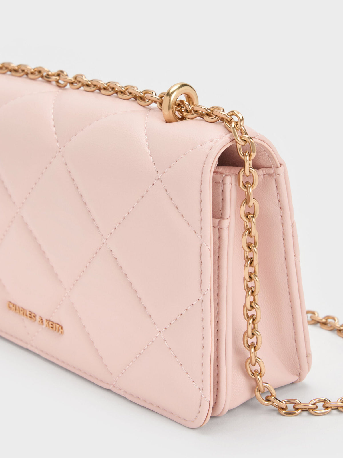 CHARLES & KEITH Sale | Paffuto Quilted Wallet On Chain - Soft Pink