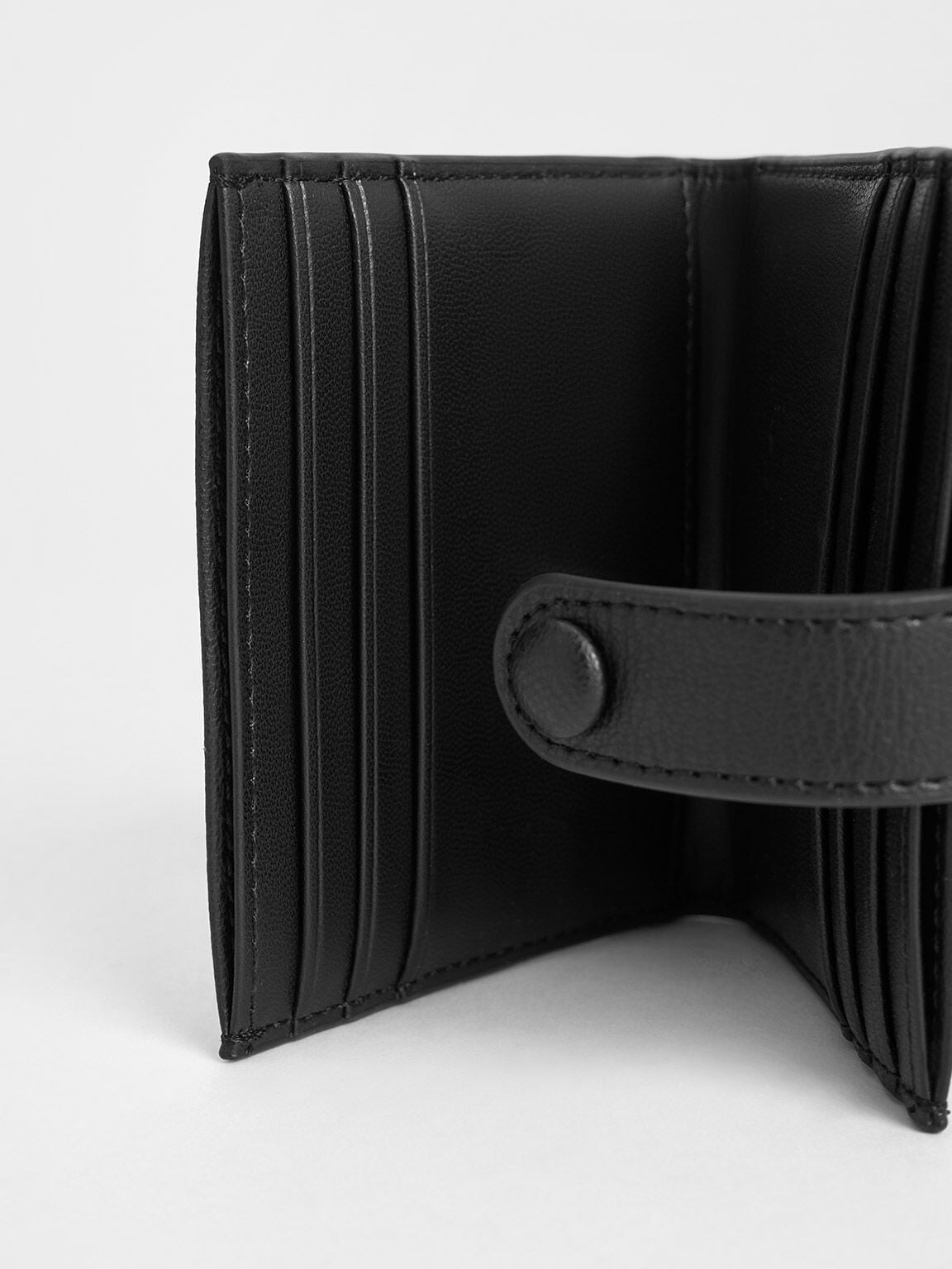 CHARLES & KEITH Trending | Bliss Snap Button Card Holder - Noir