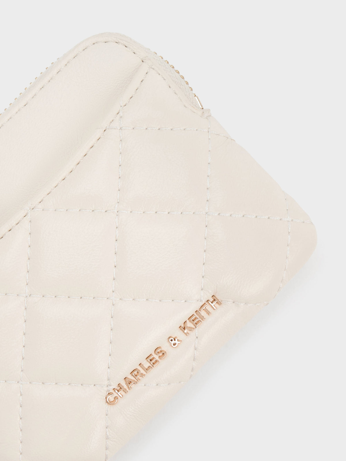 CHARLES & KEITH Essential | Alva Quilted Top-Zip Card Holder - Cream