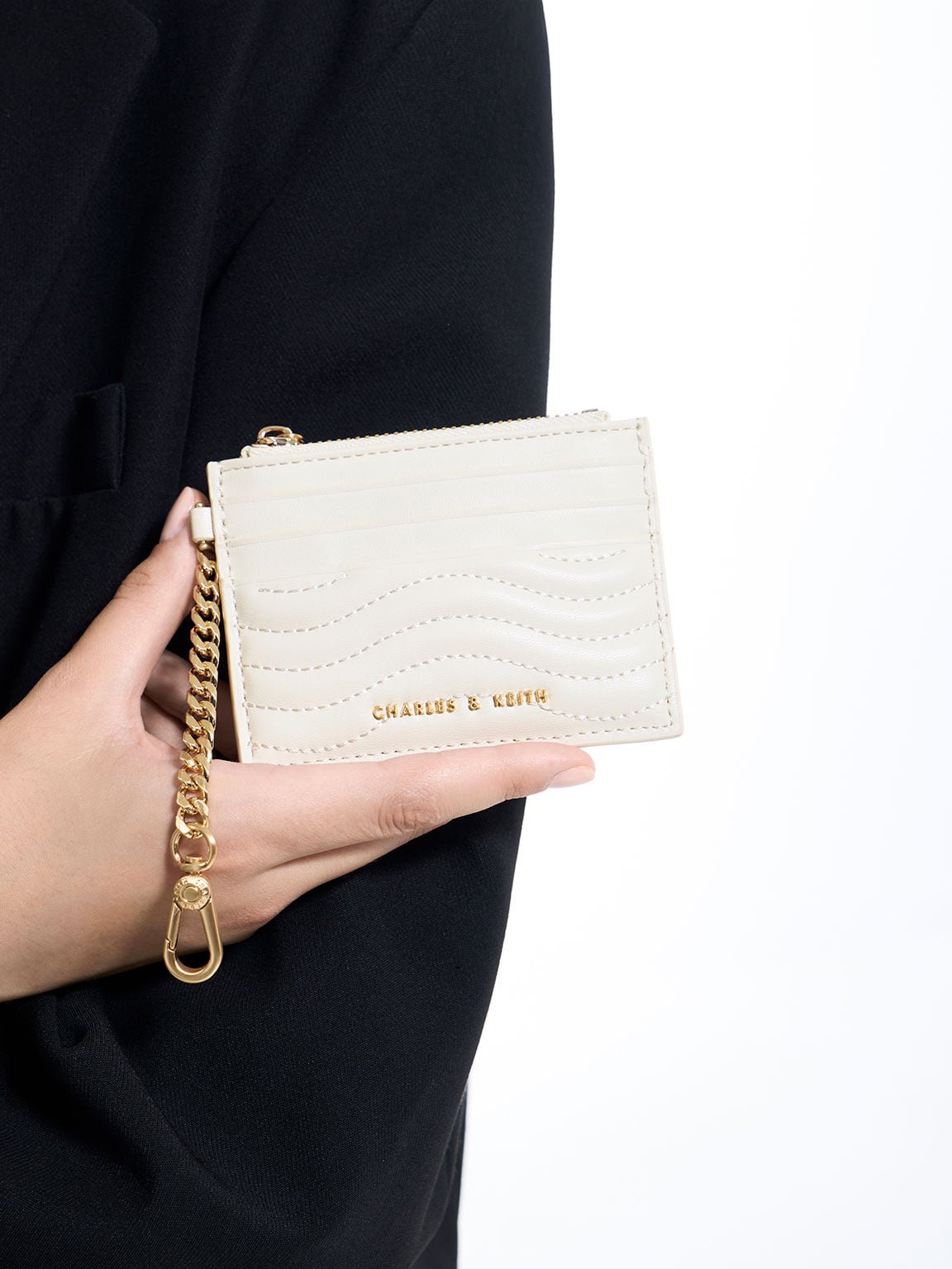 CHARLES & KEITH Great Value | Aubrielle Wavy-Stitch Card Holder - Cream