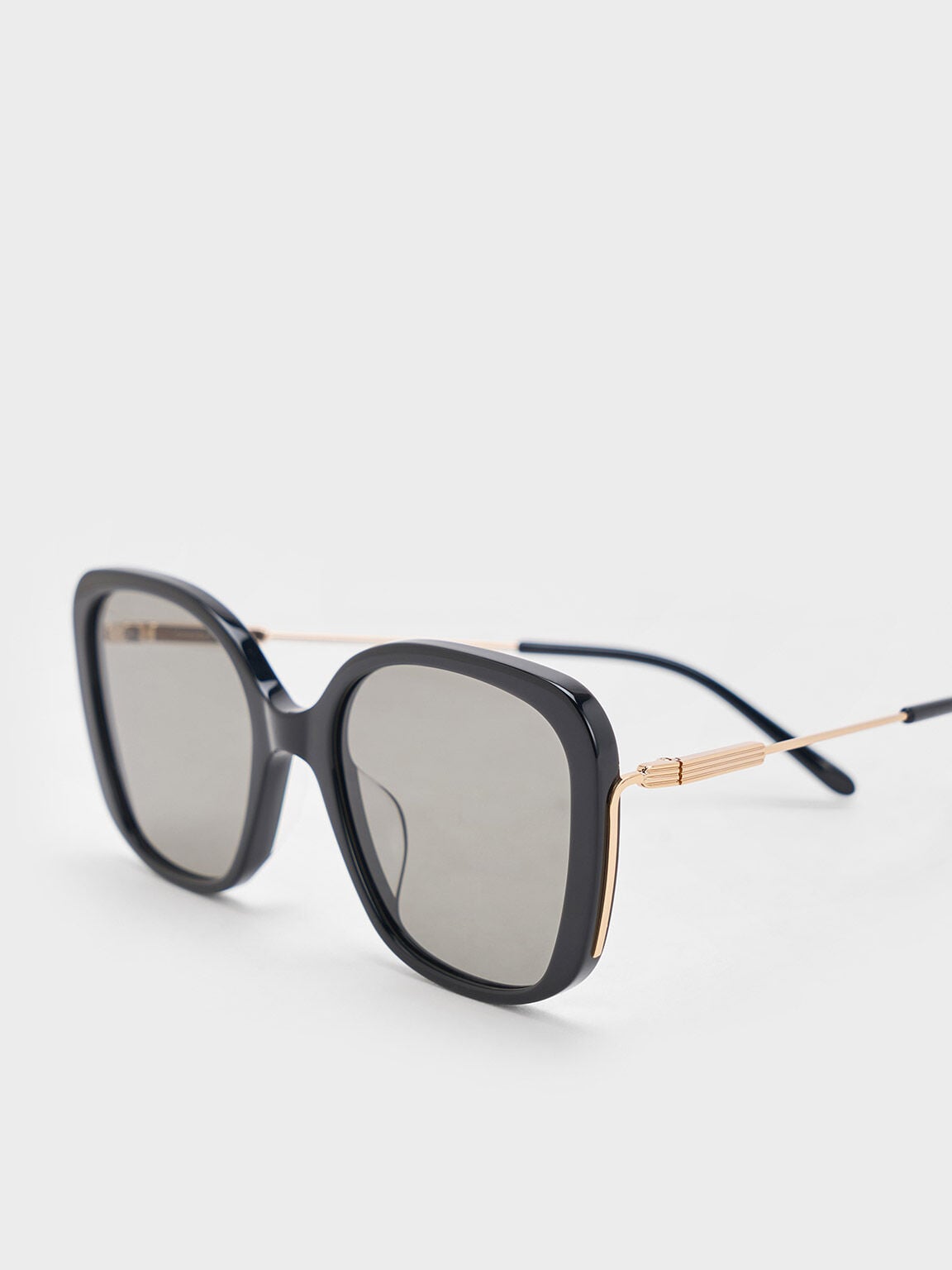 CHARLES & KEITH Essential | Renee Butterfly Sunglasses - Black