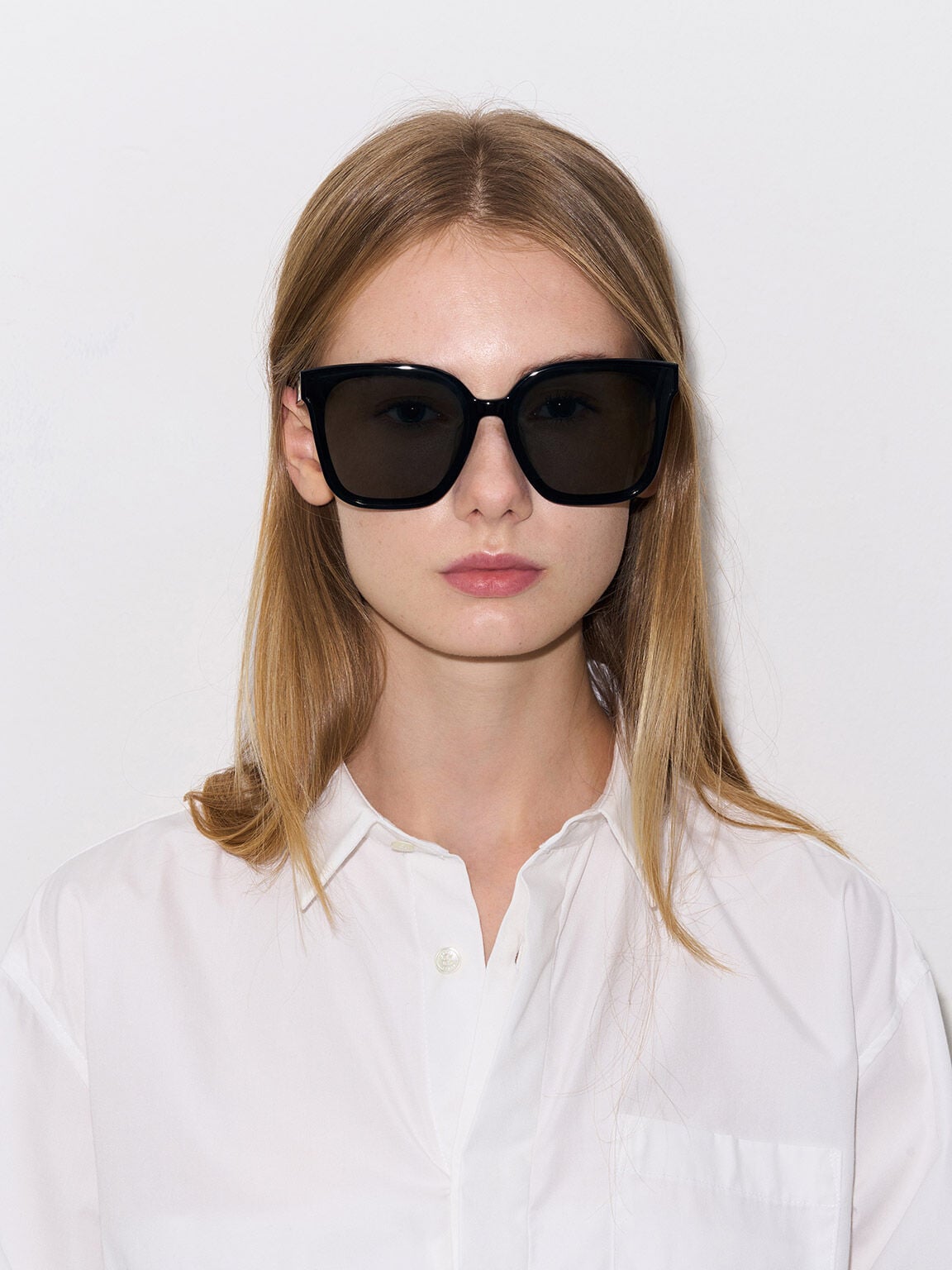 CHARLES & KEITH Smart Buy | Gabine Oversized Butterfly Sunglasses - Black